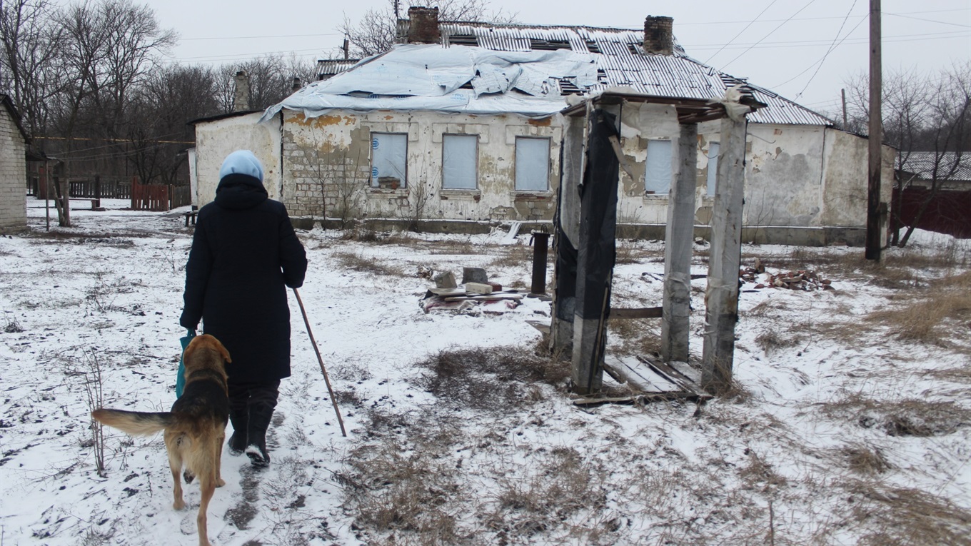 Поврежденный при обстреле коттедж во Врубовке не могут отремонтировать уже третий год