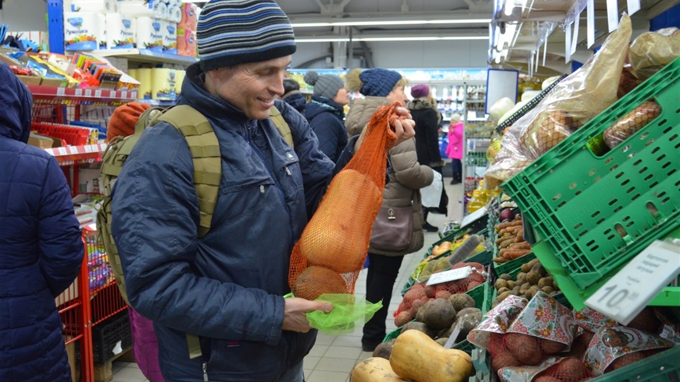 Мариуполец живет по принципу «ноль отходов». И даже не заключает бумажных договоров