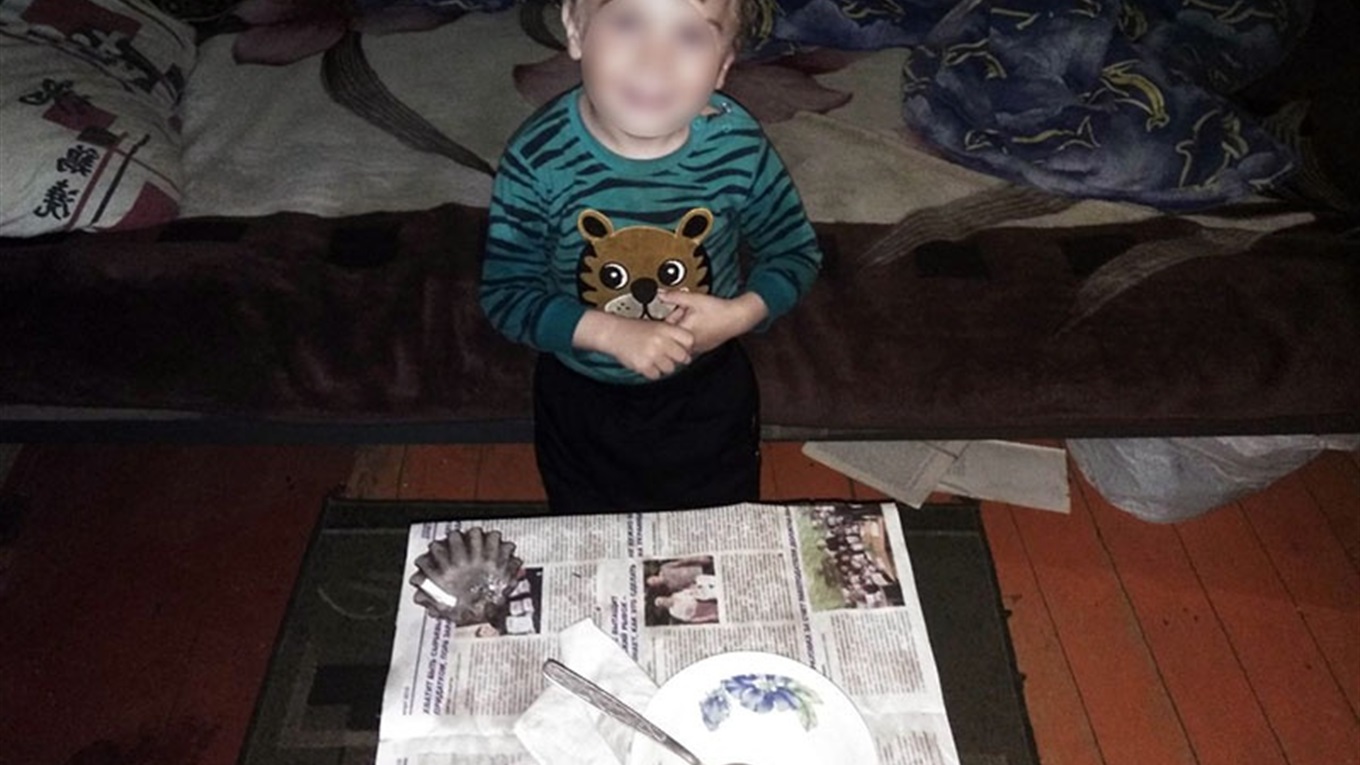 Волноваські поліцейські шукають наркозалежну матір, яка залишила свою дитину 