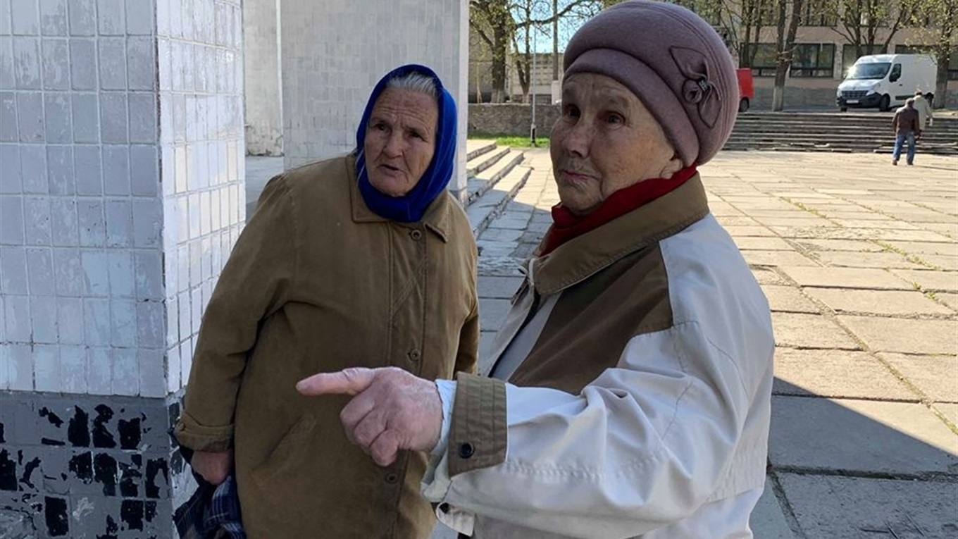 Про що говорять виборці на волноваських дільницях в день голосування 