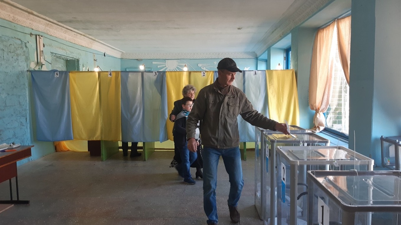 За кого голосували Гуляйпільці у другому турі президентських виборів та де була найвища явка 