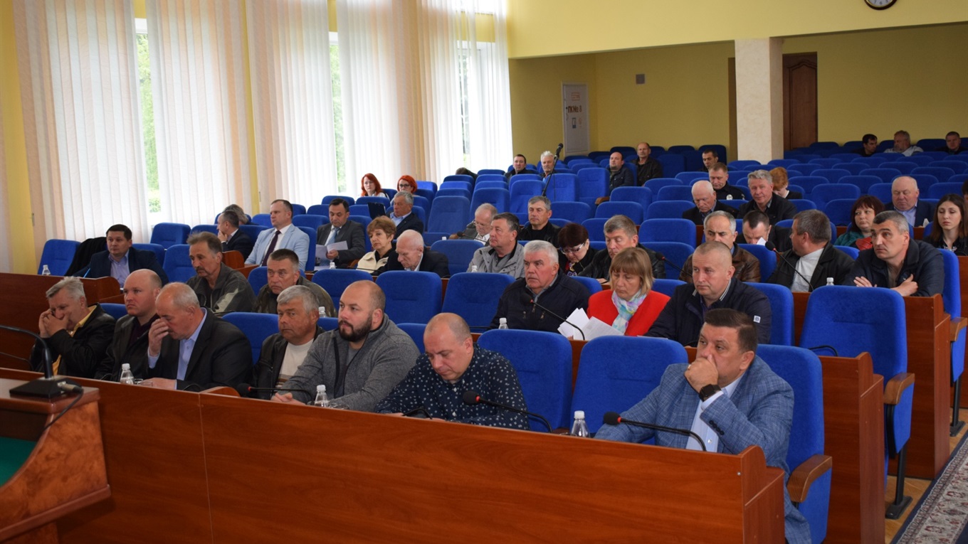 Відправили три звернення та обговорили план дій: результати позачергової сесії районної ради