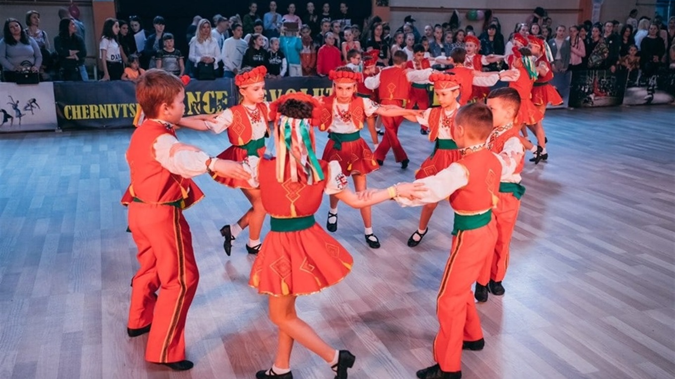 "Веселі гуцулята" та "Фламінго" здобули перші місця на всеукраїнському та міжнародному конкурсах
