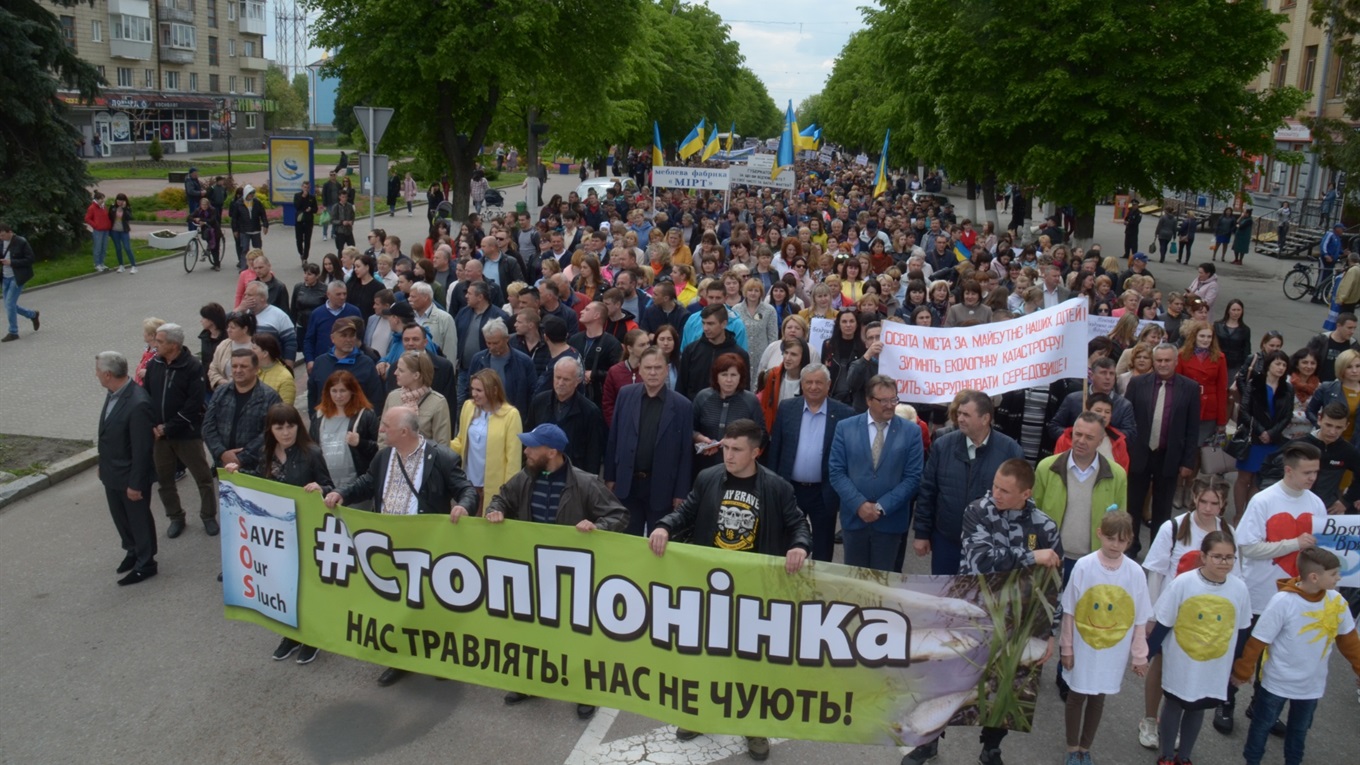 Тисячі людей, підписана резолюція: народне віче в Новограді