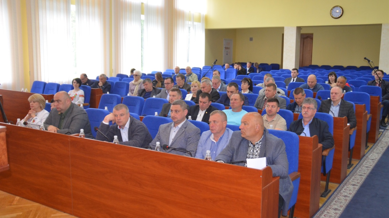 Полігон, бюджет участі та договір оренди: з чого почалася сесія міської ради