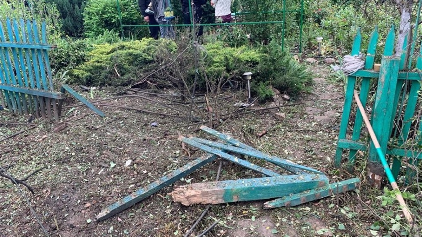 У Волноваському районі снаряд впав на подвір’я житлового будинку 