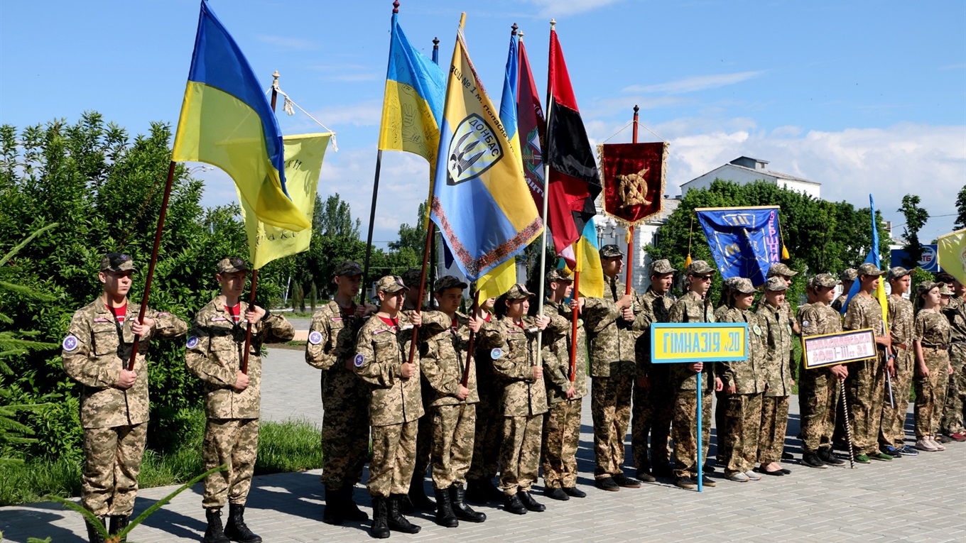 В Попасній стартував районний етап військово-патріотичної гри «Сокіл» («Джура»): яскраві фото