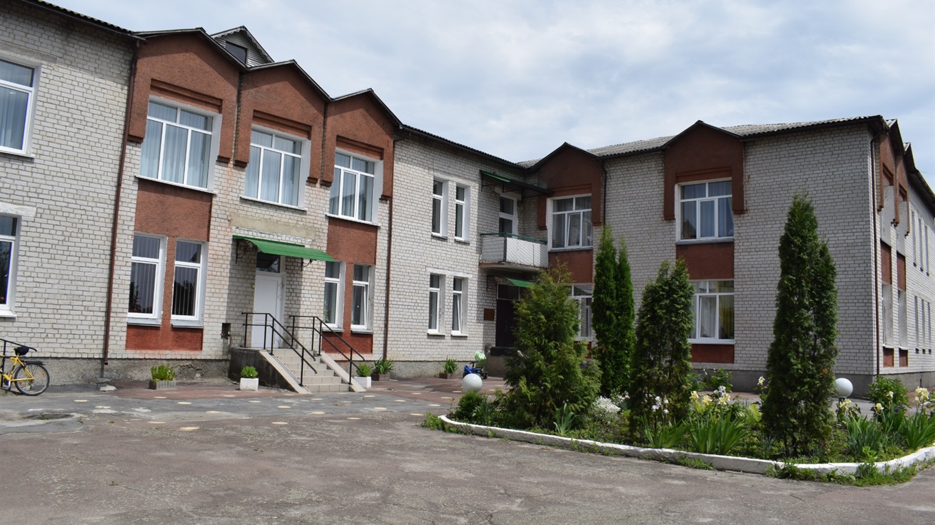 Новий трубопровід, умивальники й крани: ремонт у "Золотому ключику"