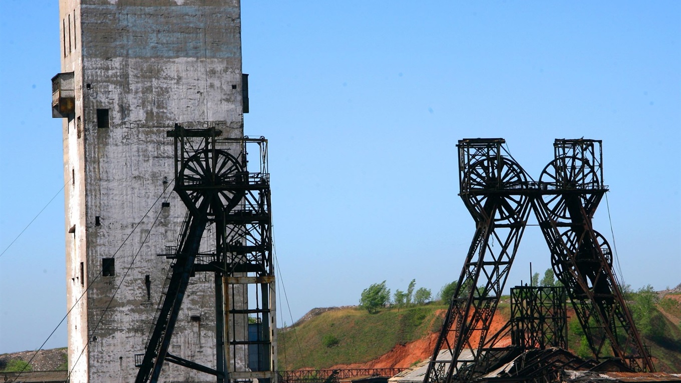 На шахті "Центральна" викид газу: одна людина заблокована