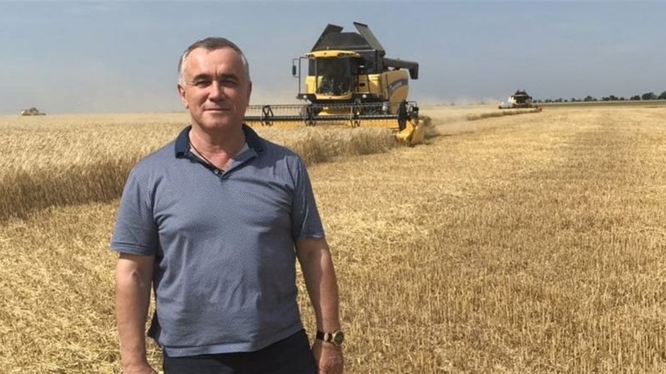 Олександр Кістечок: види на врожай у ТОВ “Дніпро” радують селян