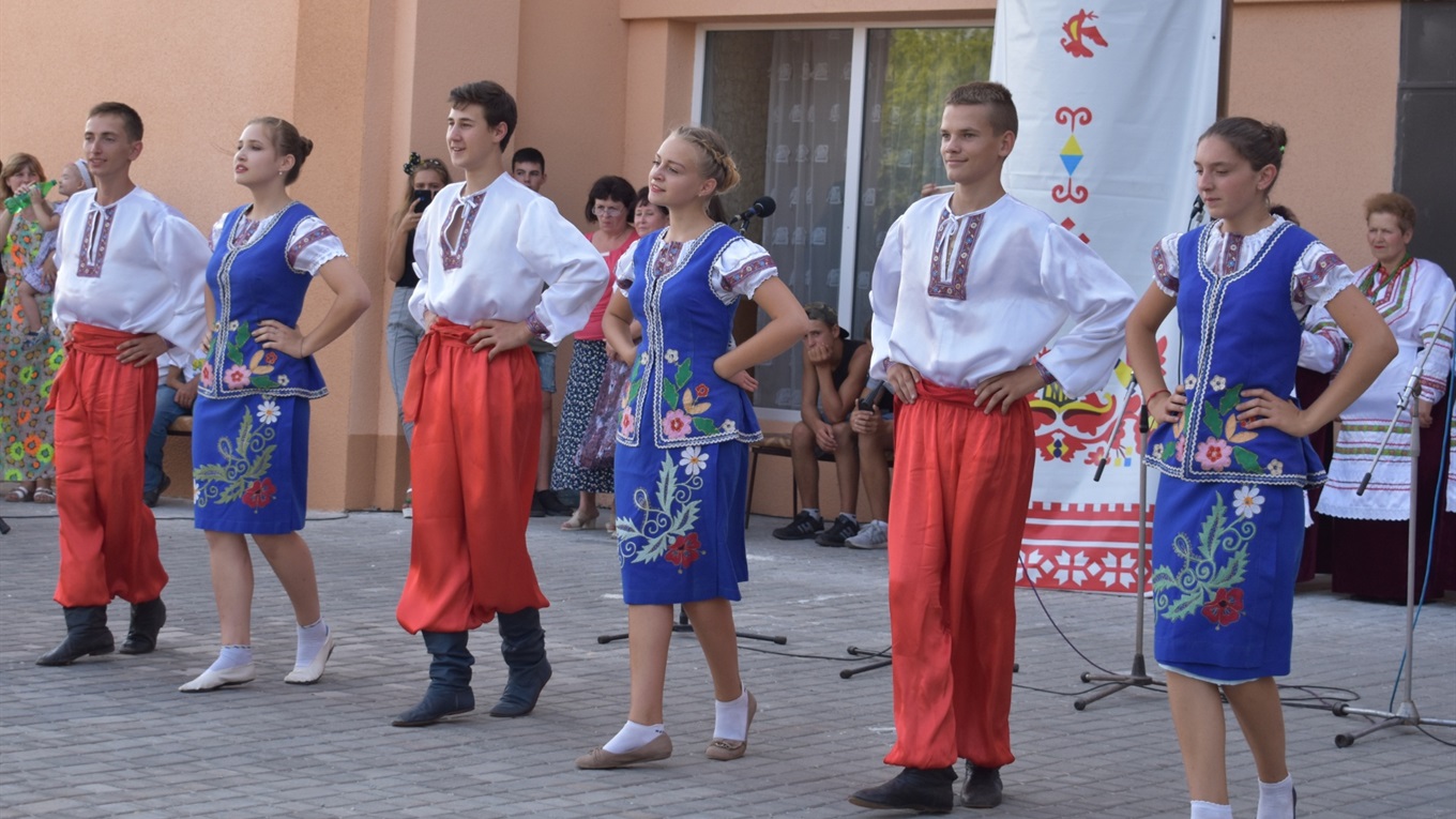 На День Конституції у Нижніх Сірогозах відбудеться концерт, розважальна програма і турнір з футболу