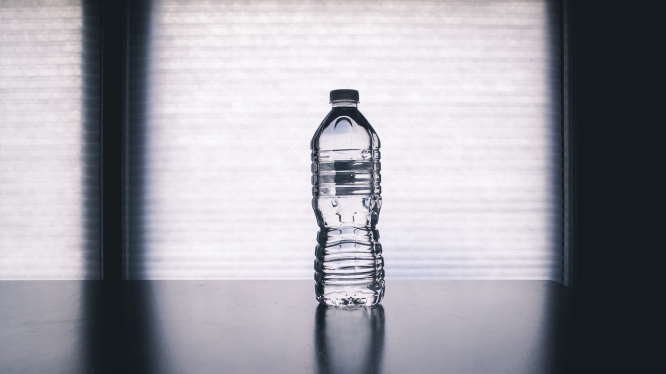 #BottleCapChallengе: Стейтем зміг, а ти?