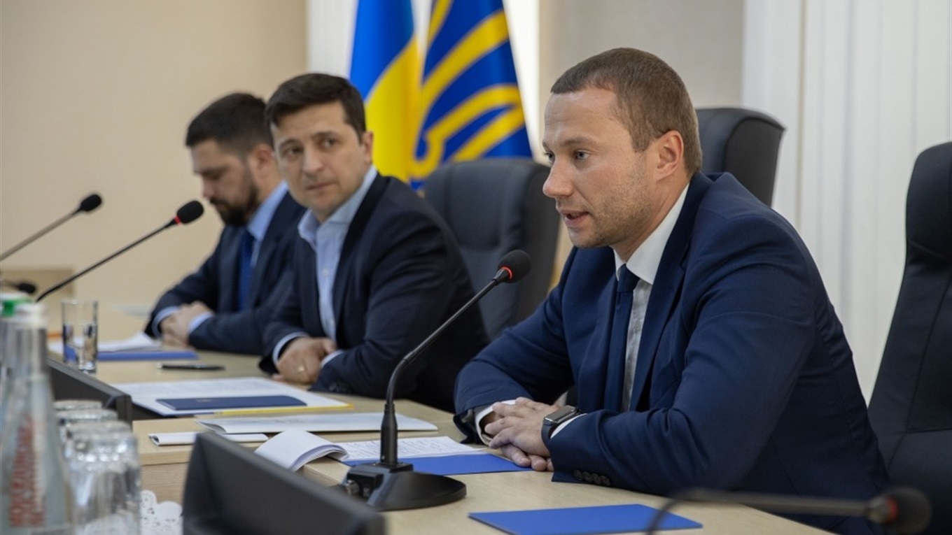 Зеленский представил нового главу Донецкой области и призвал не делить людей на своих и чужих
