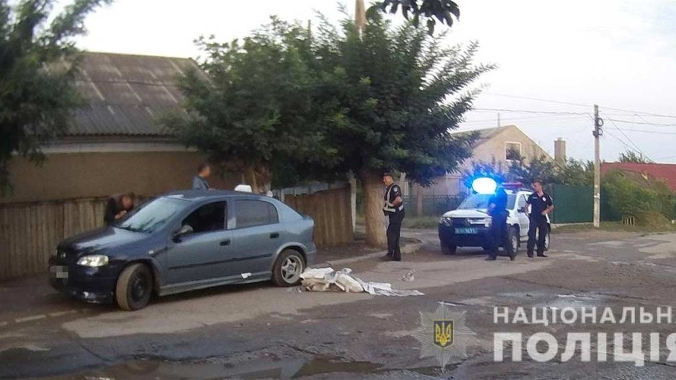 Полиция уличила трех одесситов в незаконной предвыборной агитации на округе №143