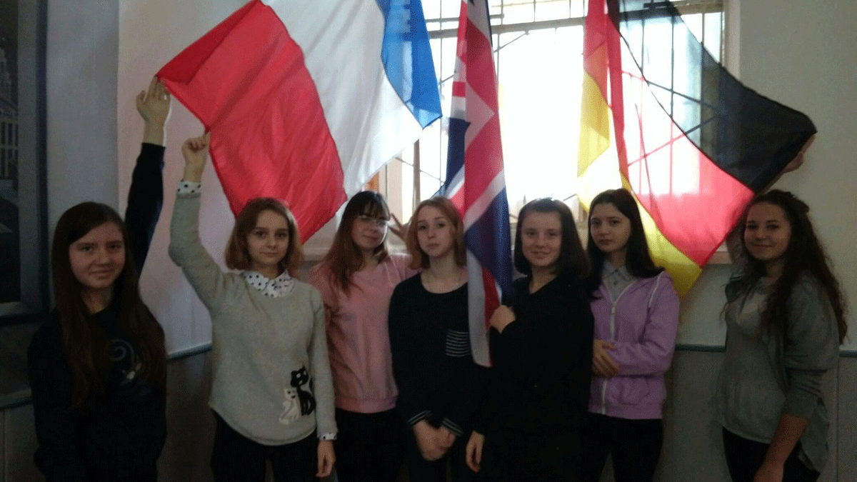 Конотопська школа здобула міжнародну відзнаку. Учні упродовж трьох років спілкувалися французькою