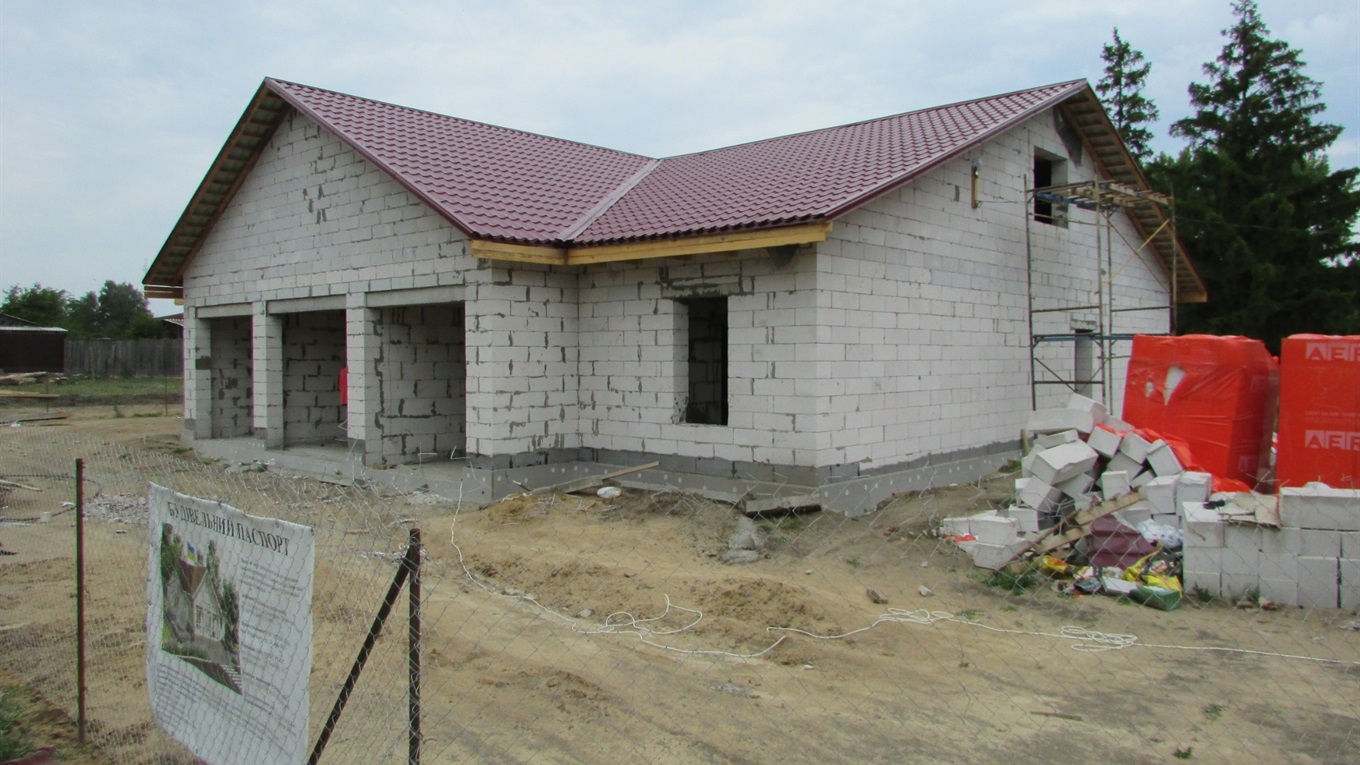 У Наумівці на Корюківщині будується нова амбулаторія. А сімейний лікар звільняється. Чому?