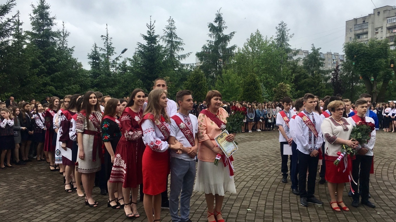 У ТОПі-20 найкращих шкіл Прикарпаття — 4 калуські, очолює рейтинг Калуська гімназія