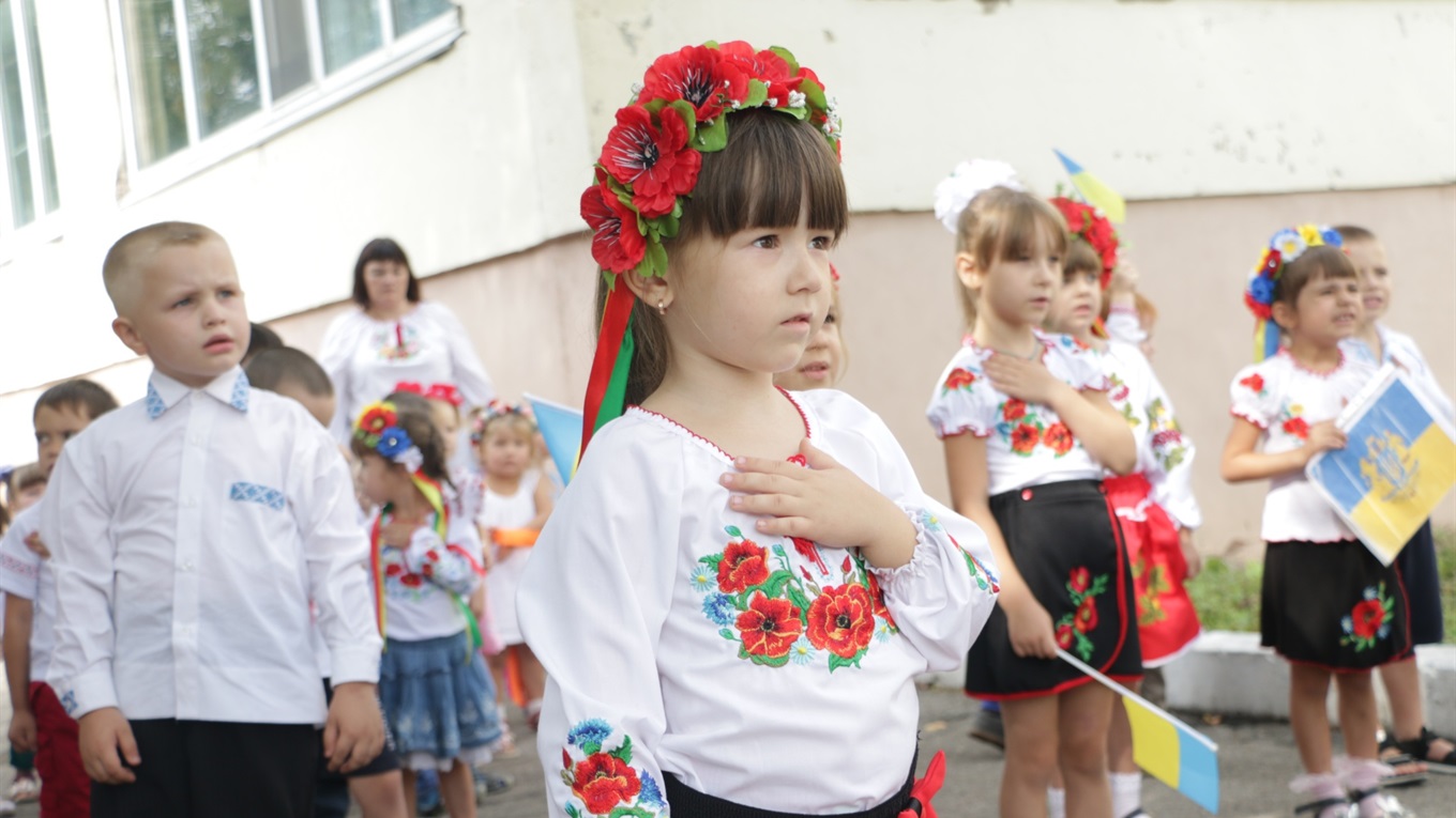 Як малеча в дитячих садках Попасної День Державного Прапора України святкувала: яскраві фото