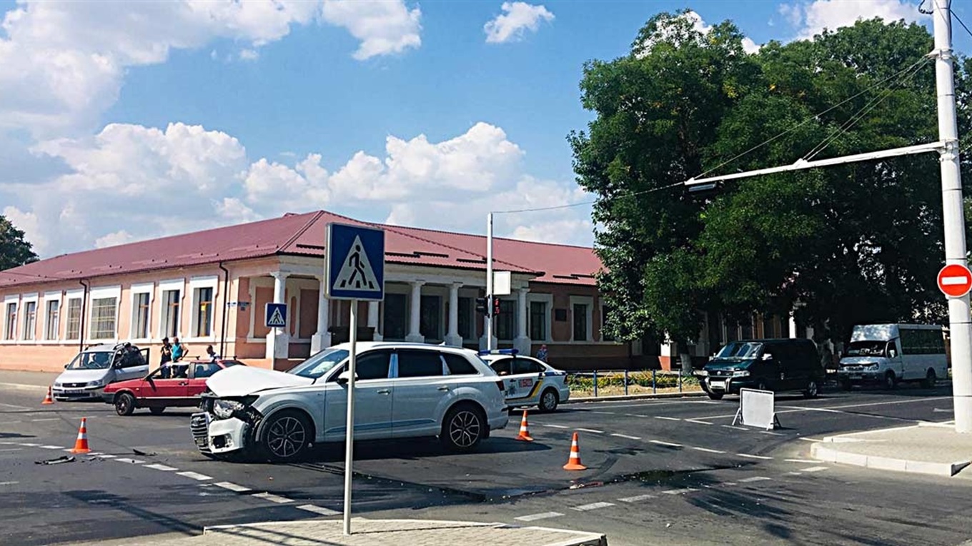 Субботняя авария на центральном проспекте Измаила: обошлось без жертв