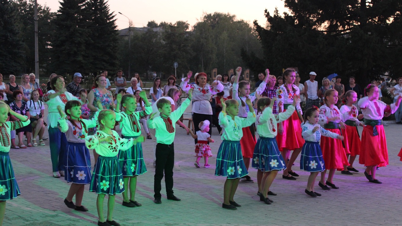 Вперше троїчани відзначили День Незалежності України "живим салютом" 