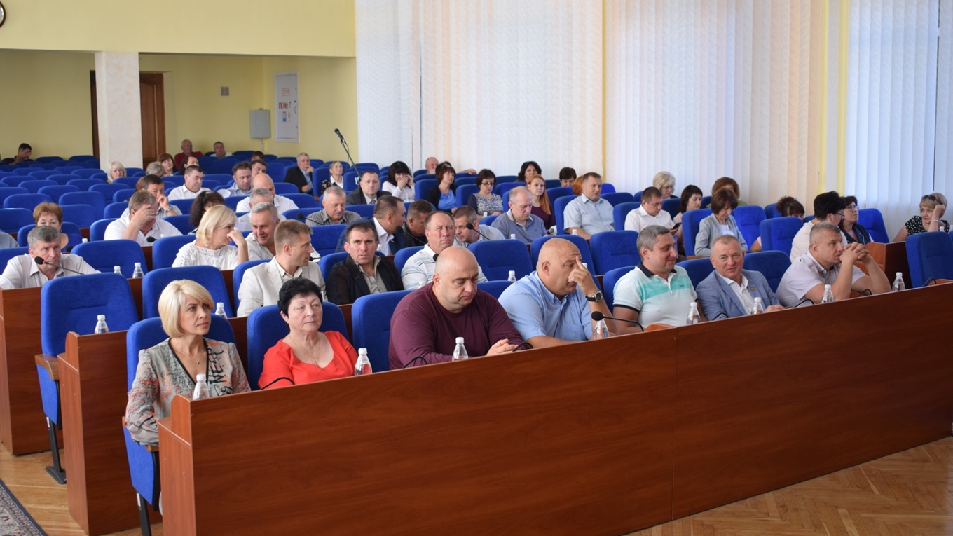Звіт знову перенесли і хочуть припинити повноваження Весельського: як розпочалася сесія міськради