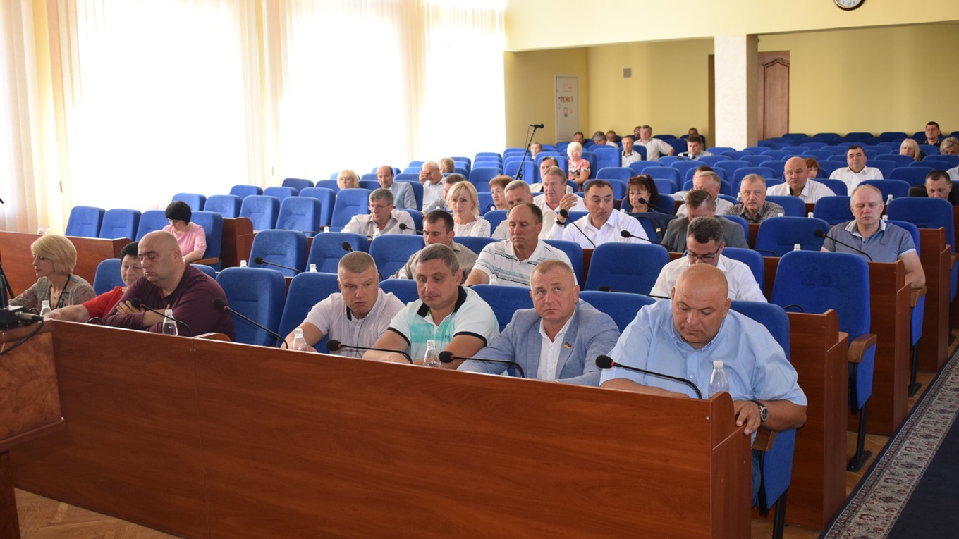 Ремонт басейну в технікумі та 700 тисяч "Шляхрембуду": які зміни до бюджету прийняли депутати 