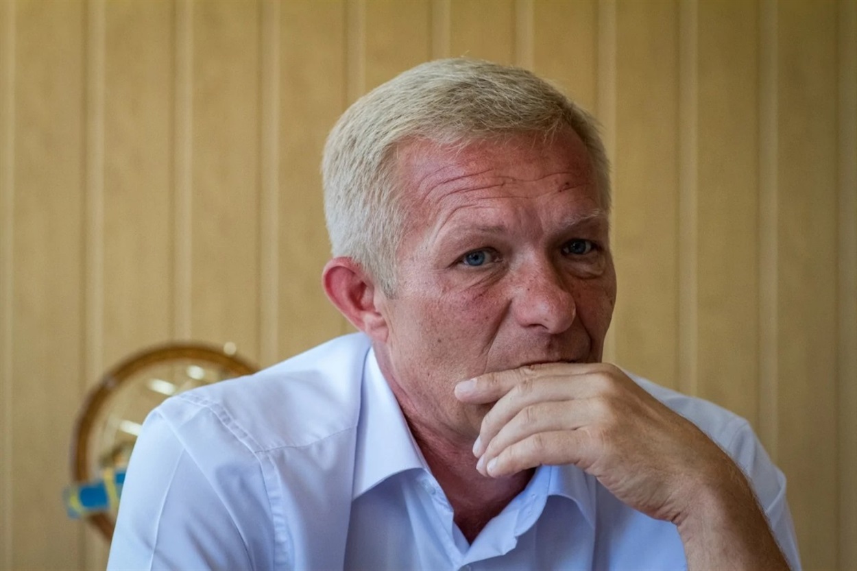 Глава Станично-Луганской райадминистрации Юрий Золкин
