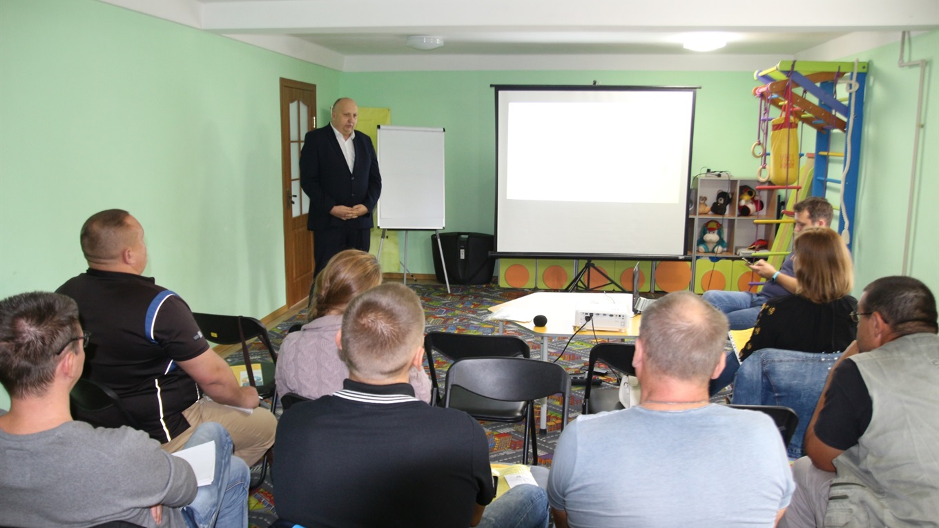 Податковий консультант навчав підприємців вести бізнес-документи