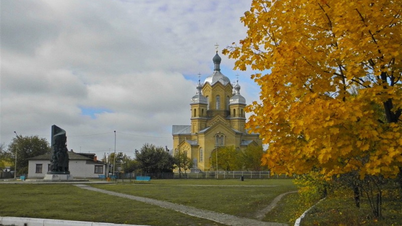 Замість площі Переяславської ради тепер майдан Княжий двір