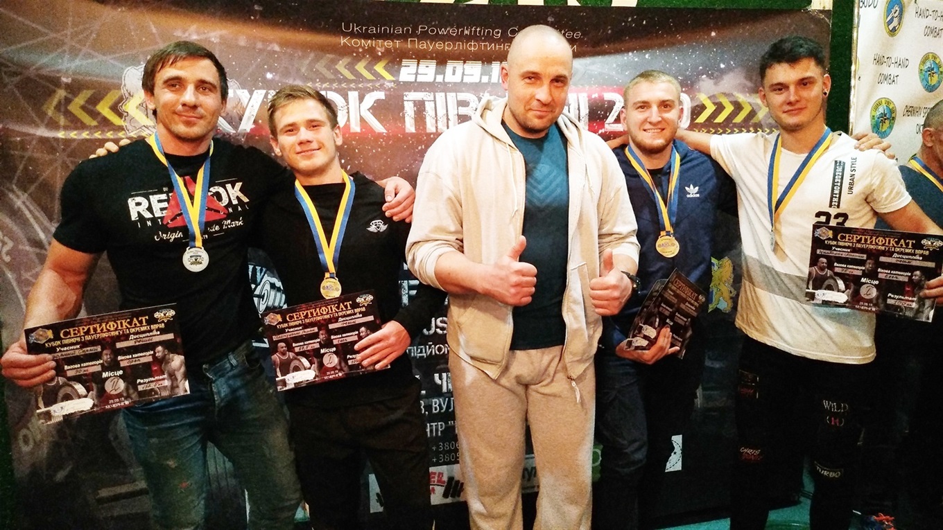 Менські силачі вибороли перемоги на турнірі в Чернігові