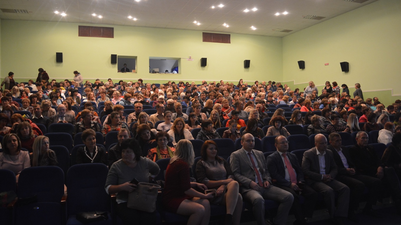 У Гадячі відзначили День працівників освіти