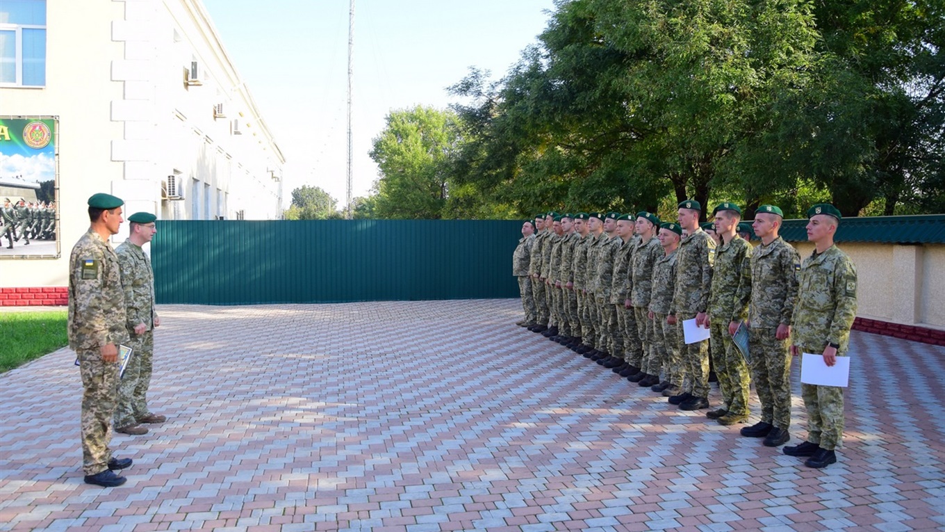В Измаильском пограничном отряде уволили в запас срочников
