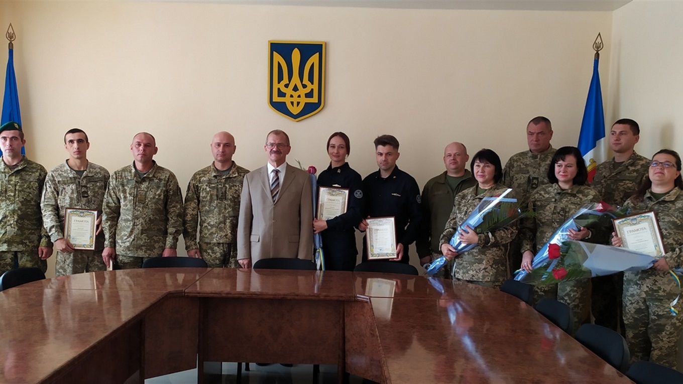 В честь Дня защитника Украины в Измаиле наградили лучших военнослужащих