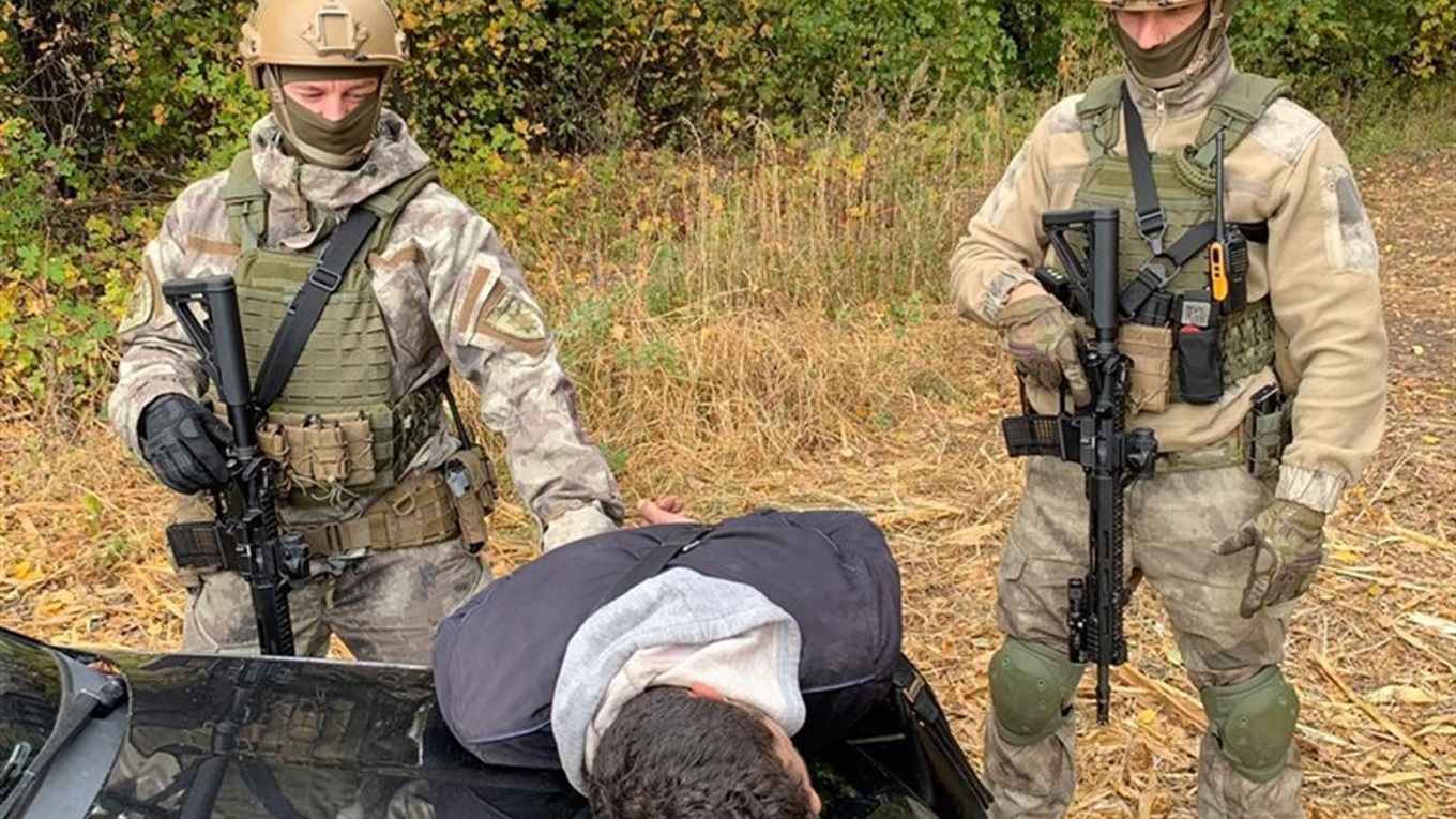 У Зорівці на Кагарличчині злочинці відібрали у місцевого одноосібника понад 37 тисяч доларів