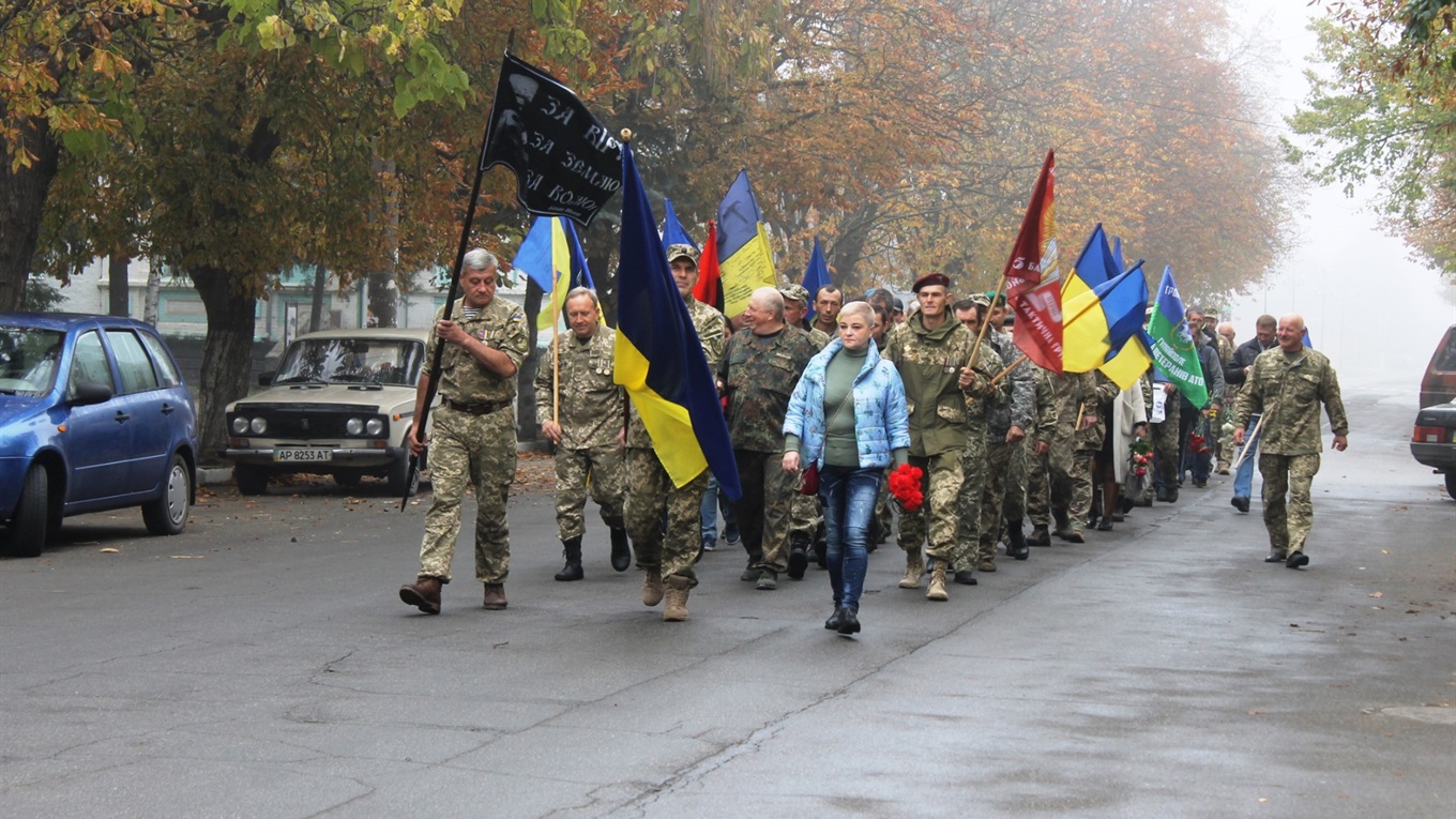 Урочиста хода, спільний молебень та наваристий куліш: у Гуляйполі відзначили День захисника України