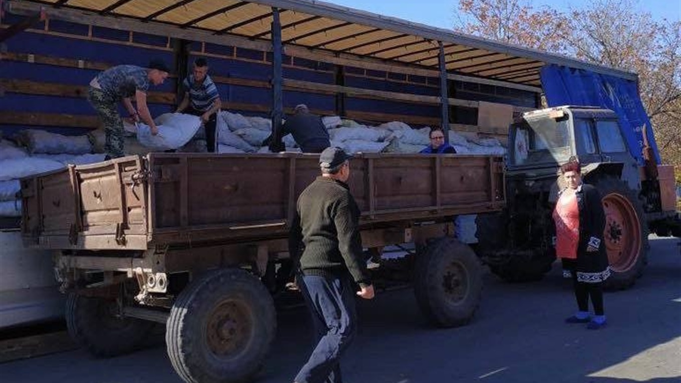 У Волноваському районі триває видача паливних брикетів