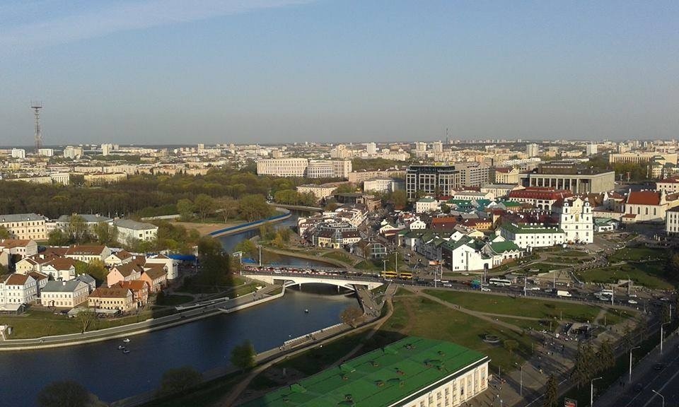 Вид на центр Минска с 28-го этажа высотки