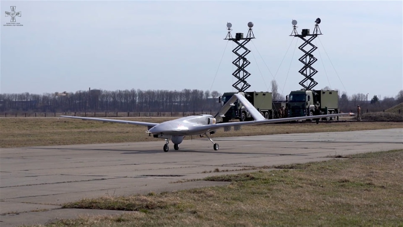 Турецькі безпілотники випробовують у Старокостянтинові