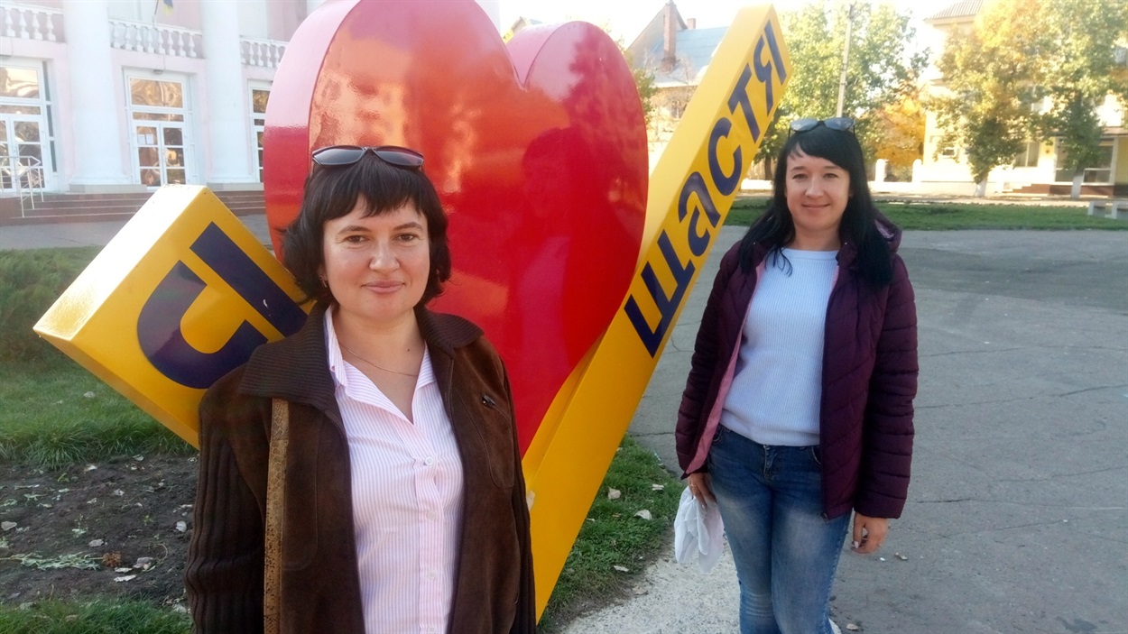 Юлия Санталова (слева) с подругой