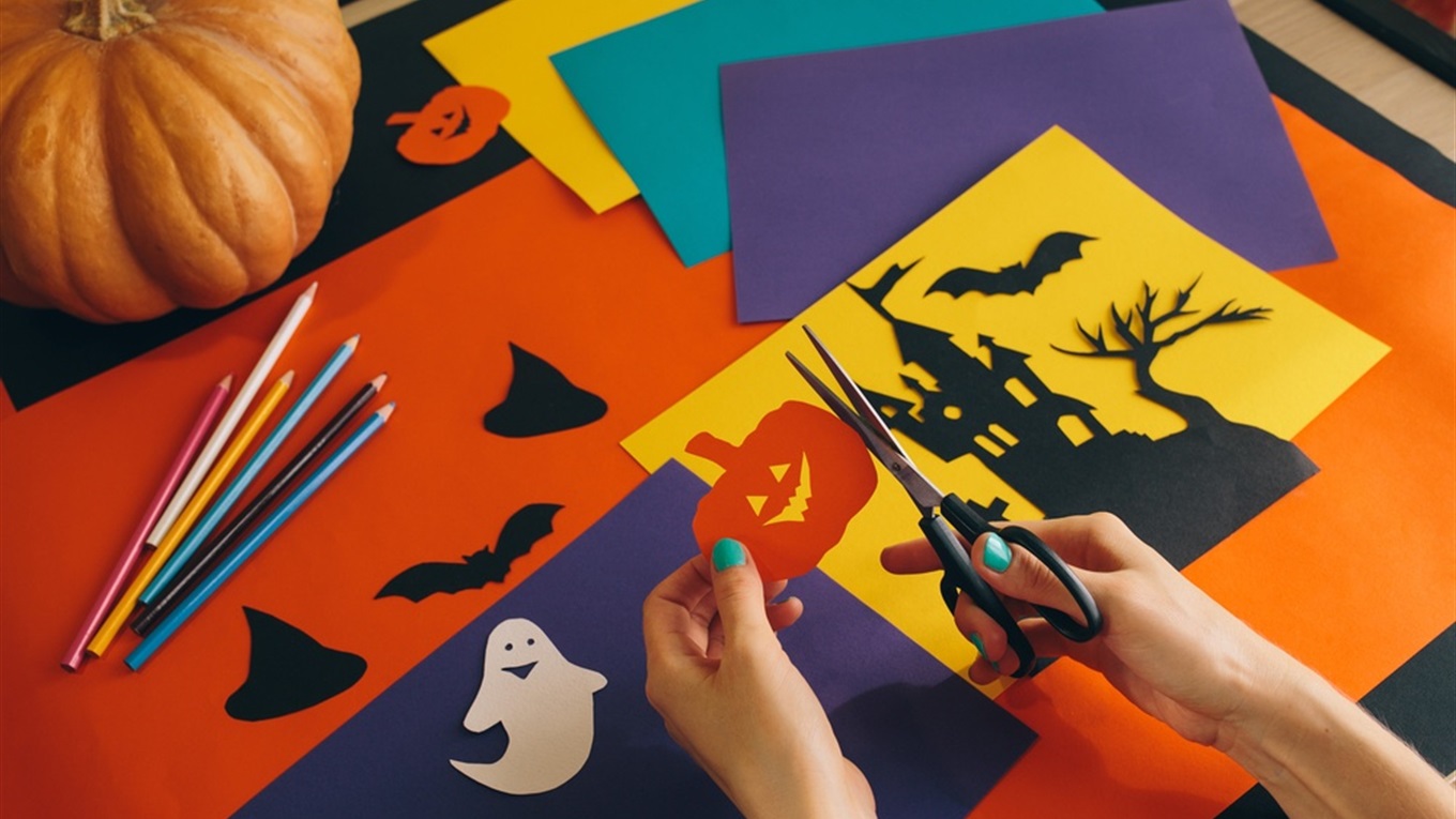 Смотри, как сделать страшный костюм на Хэллоуин 2018 для ребенка своими руками