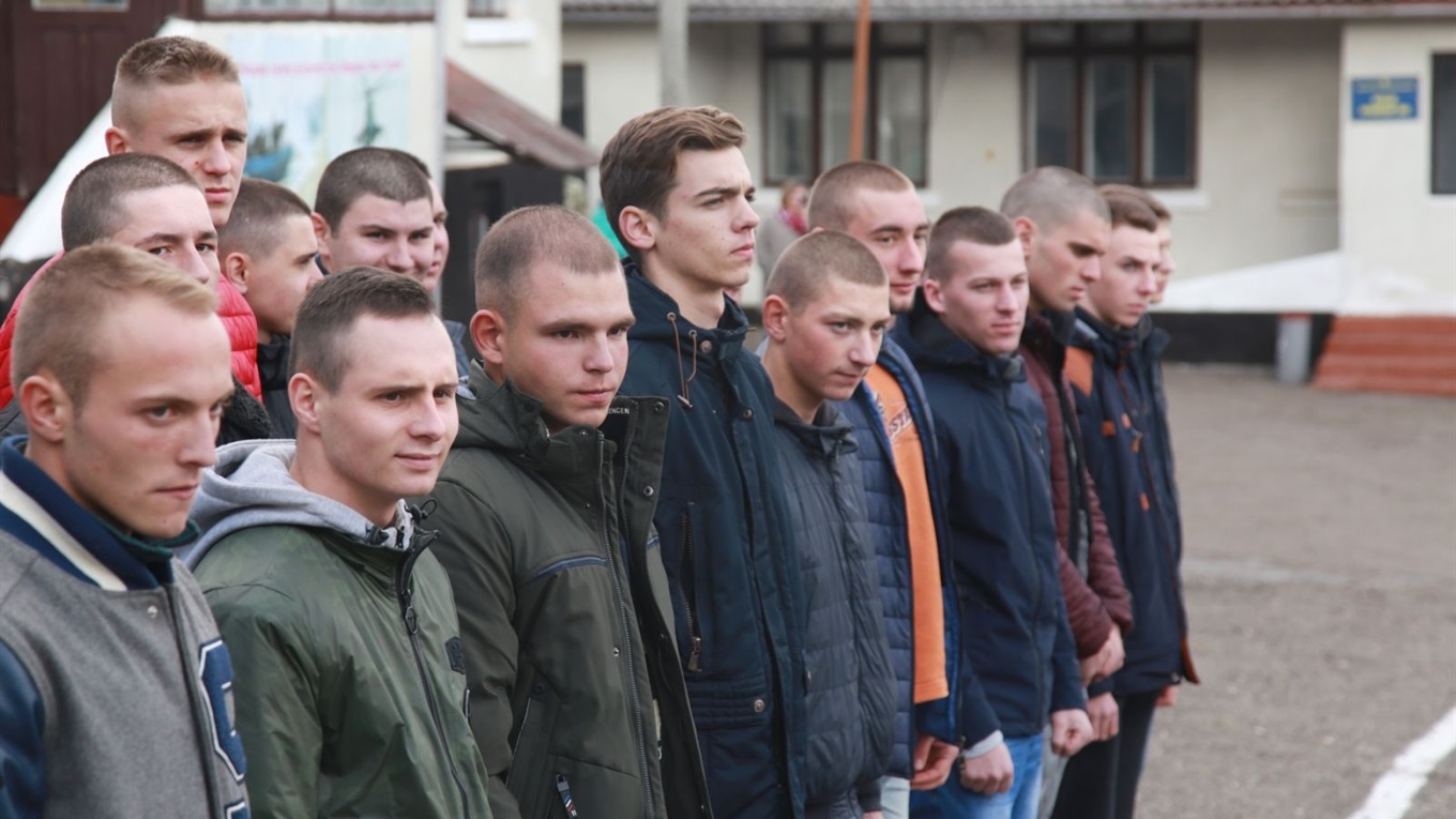 20 призовників з Буковини служитимуть у прикордонних військах