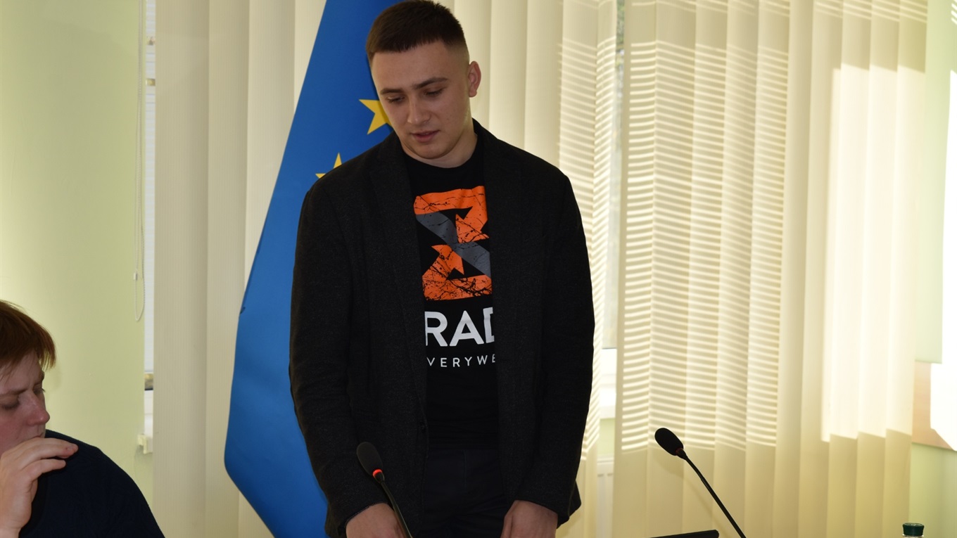 «Нападник загинув, тому що я захищав своє життя». Активіст Сергій Стерненко побував у Переяславі
