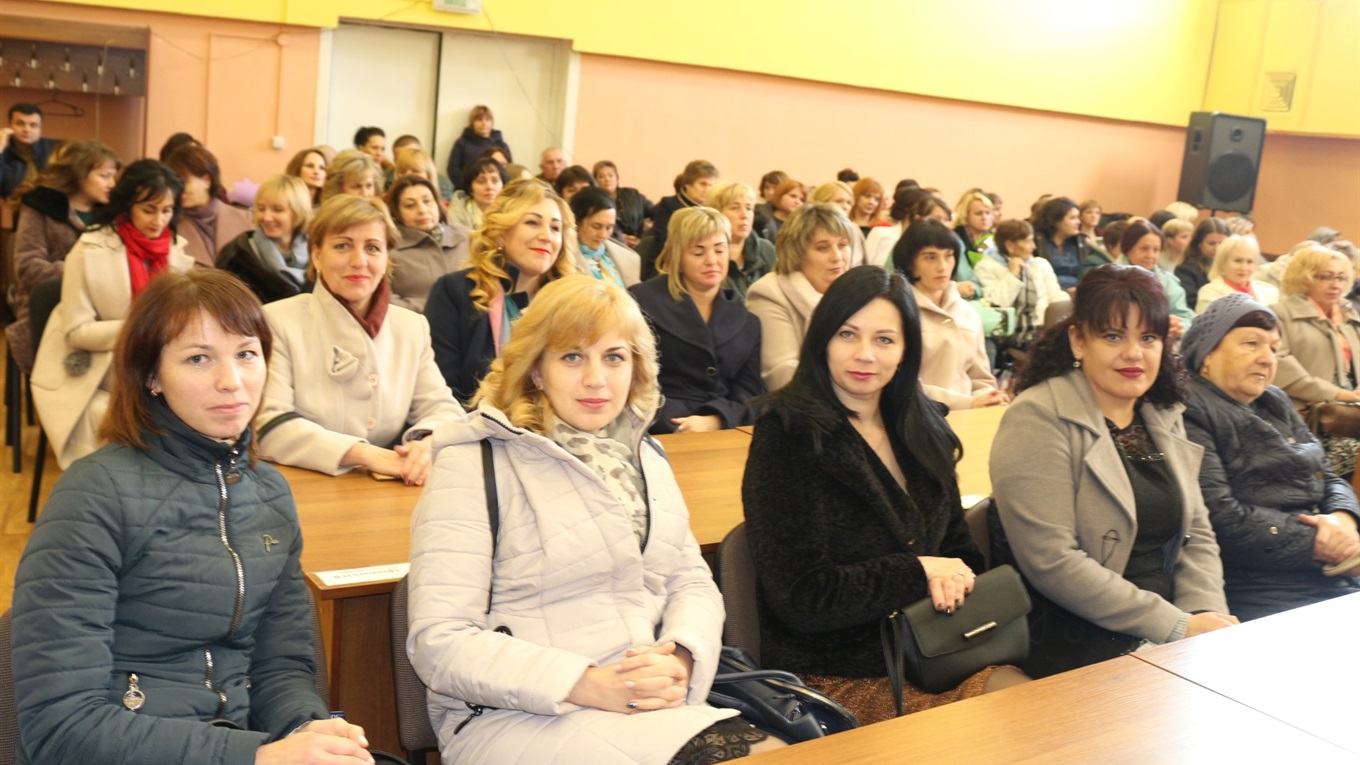 У Старокостянтинові вітали працівників соціальної сфери. Фоторепортаж