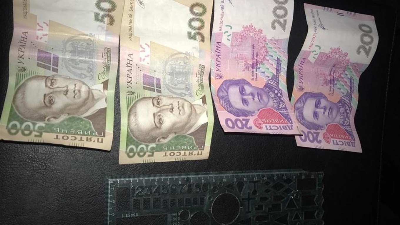 Поліцейські в Мамаївцях відмовилися від хабара 1200 гривень від нетверезого водія 