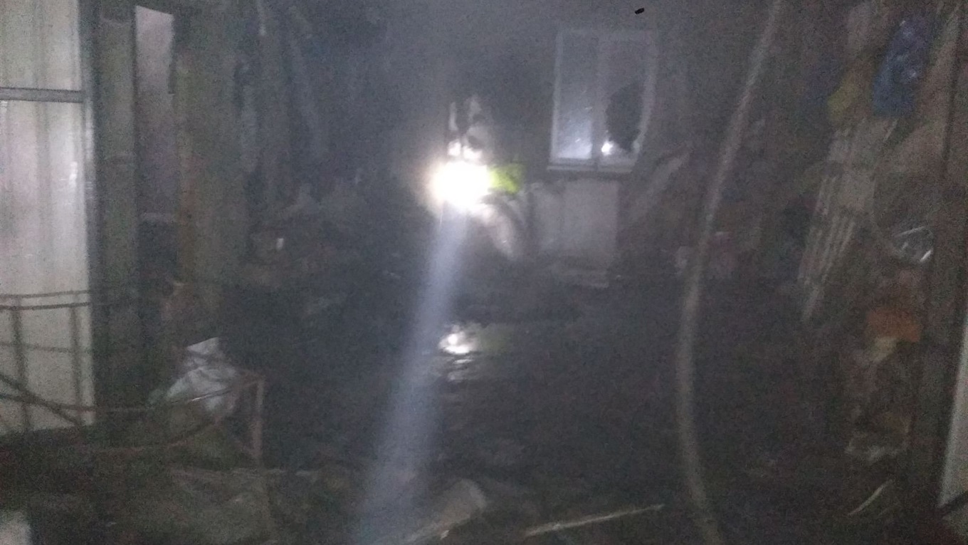 Гасити нічну пожежу у Добровлянах калуські рятувальники покликали на допомогу войнилівських
