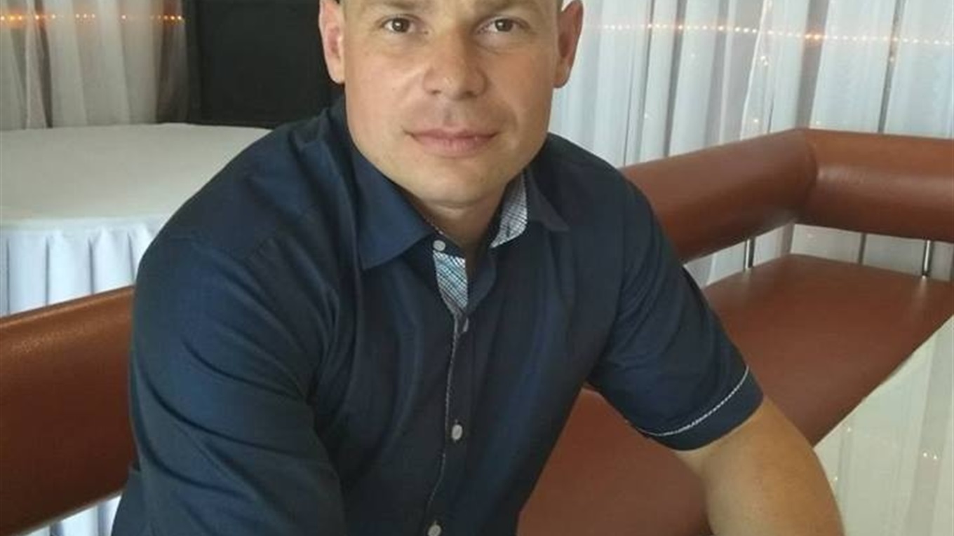 Трансплантація нирки врятує життя Олегу Деркачу. Йому терміново потрібна наша допомога