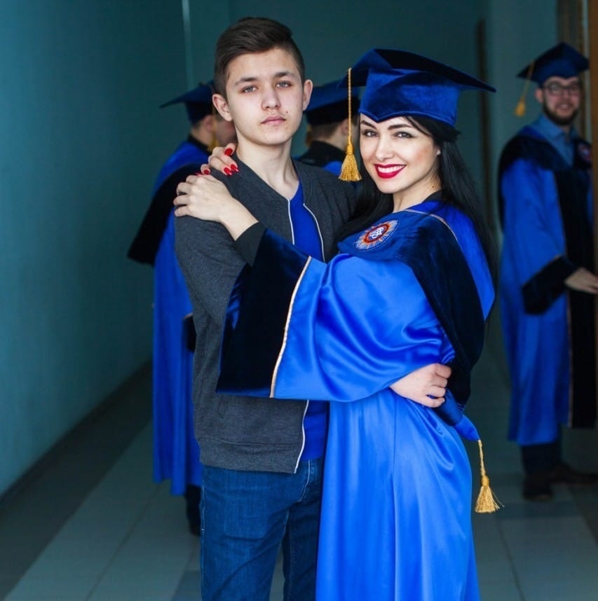 Эрнест Папуш с мамой