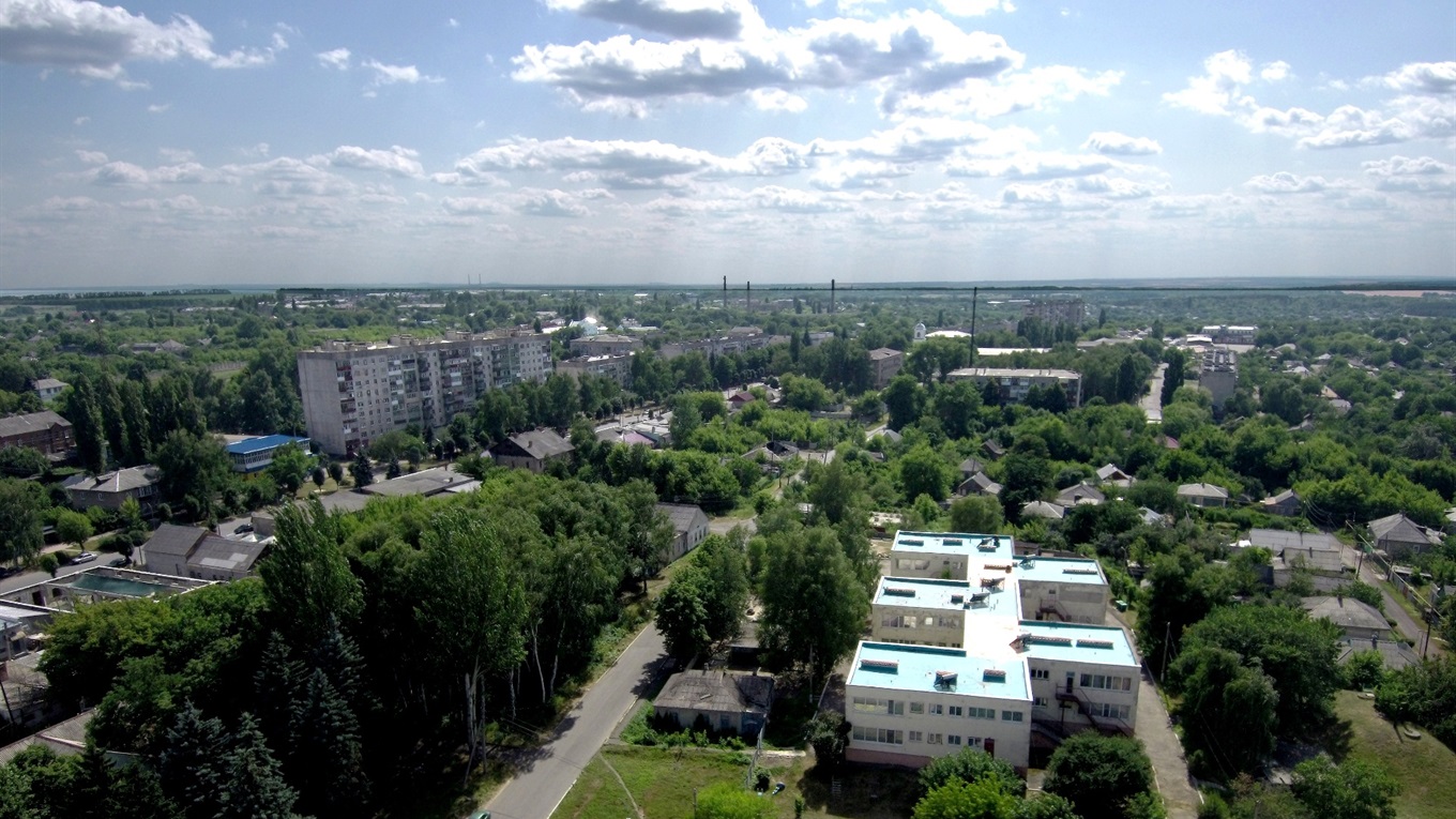 Тест: Обратная сторона Попасной. Узнаете ли вы городские здания по фото "со спины"