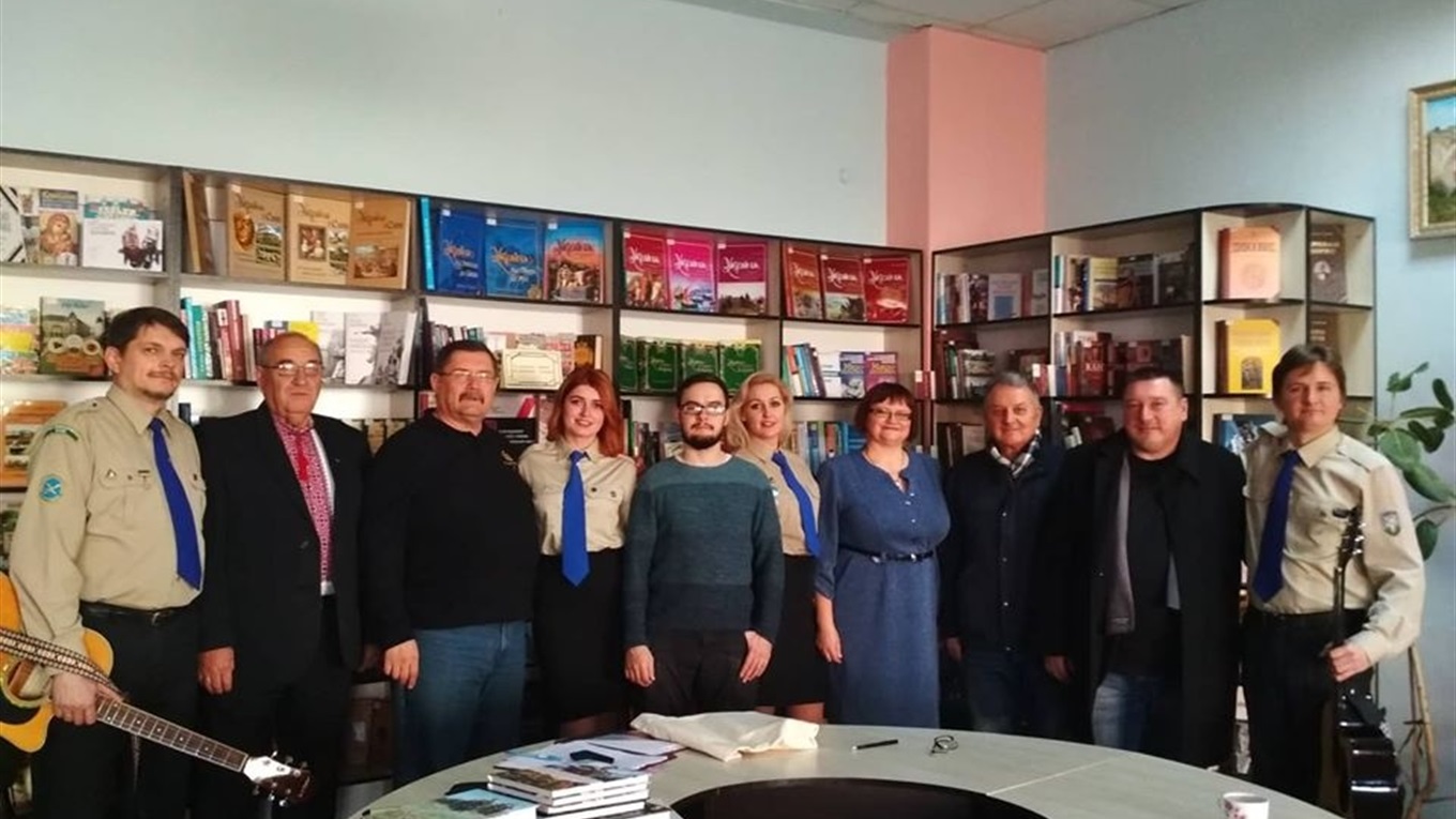 Роман Коваль у Калуші презентував  нову книжку "Батькам скажеш, що був чесний"