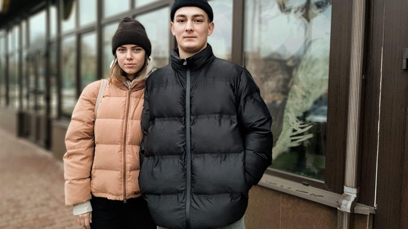 Look at me: що носять та де одягаються конотопці. Артем Панченко та Альона Шишканова, студенти